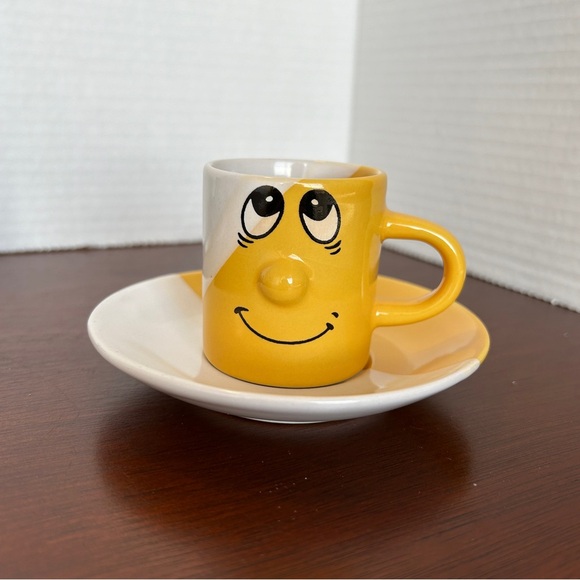Set of 3 Yably Colourful Funny Face Expresso Cups and Saucers - Picture 9 of 12